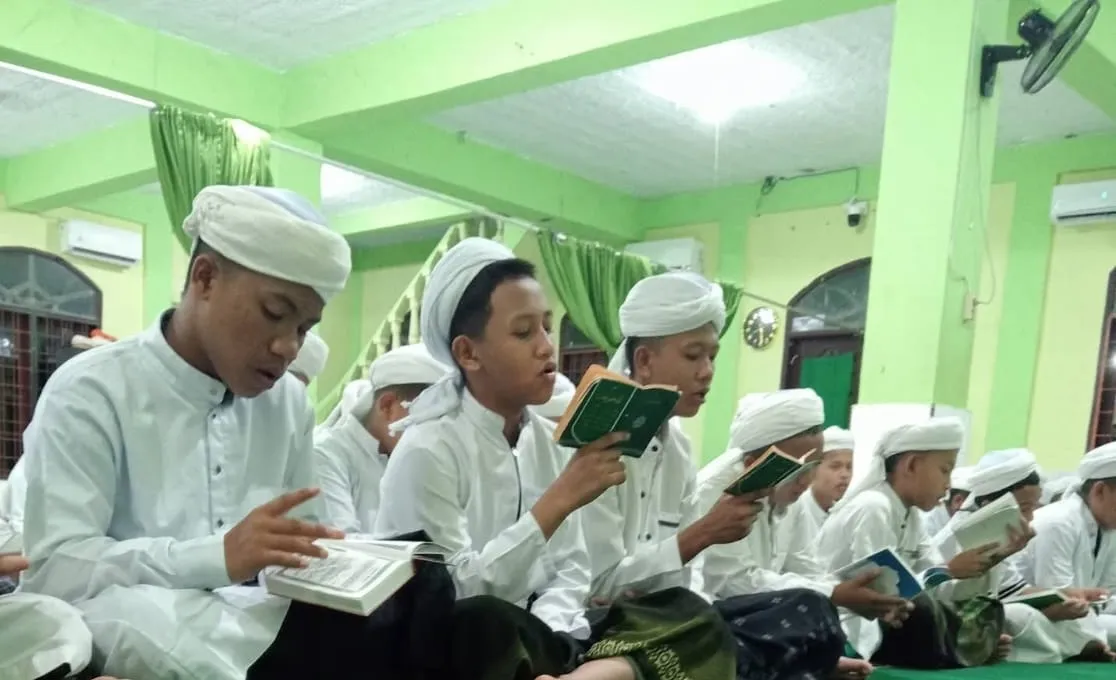 Mewariskan Cahaya Iman "Ilmu Agama sebagai Bekal Terbaik bagi Anak Dunia dan Akhirat"